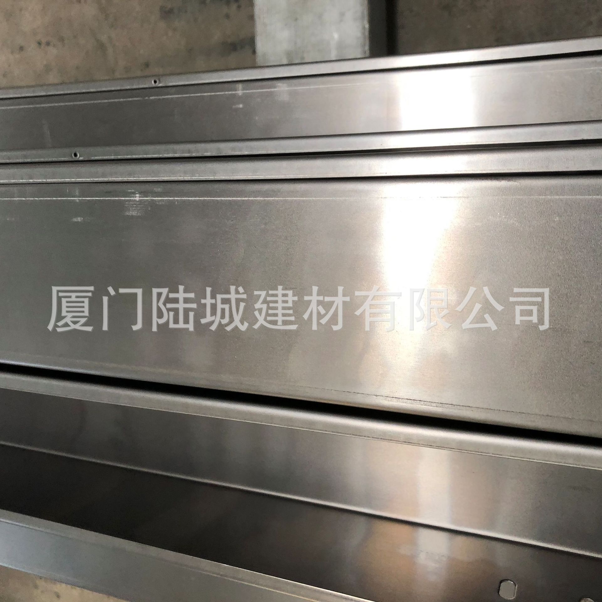 福清电缆桥架200*100镀锌防火喷塑热浸锌梯形线槽不锈钢电缆桥架