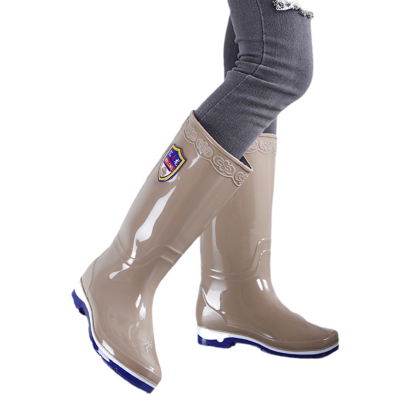 New high tube water shoes labor protection kitchen waterproof non-slip shoes rain boots women fleece-lined warm long rain boots factory wholesale
