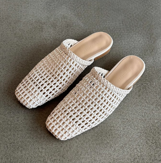 Chengdu Red Book Designer Vintage Woven Hollow Flat Outer Wear Casual Half Slippers Square Toe Mueller Shoes