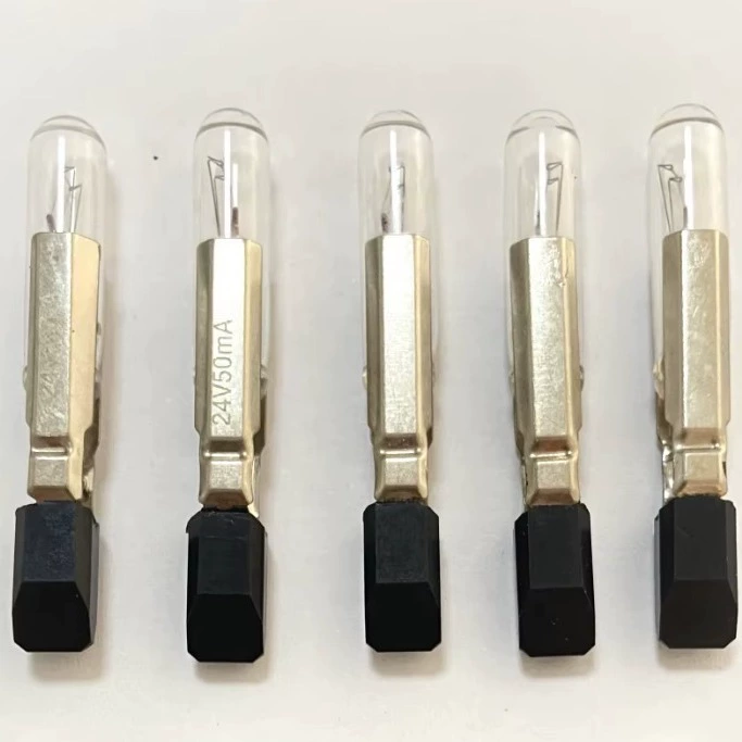 Миниатюрная лампочка Gnome Tungsten Telephone Bulb T5.5/T5.5K 5,5X22 мм Лампа