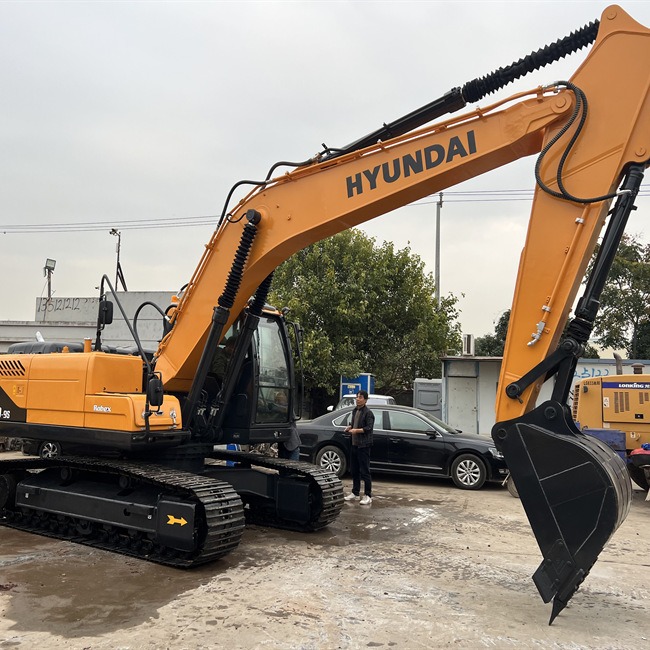Exportar excavadoras modernas 220 - 9S de segunda mano de Colombia con garantía de calidad suficiente en stock