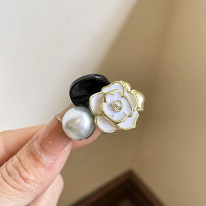 Camelia de alto grado pequeño clip de temperamento femenino princesa clip de pelo tocado frente flequillo clip de pelo roto horquilla trenzada