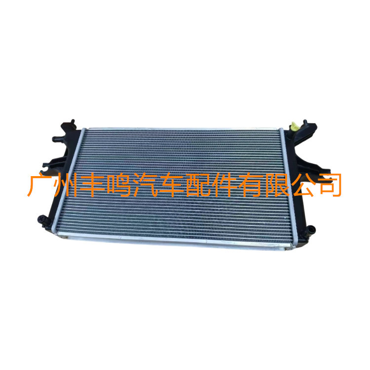 Car Radiator Intercooler 16550-0E010 for Toyota Hilux Diesel Version
