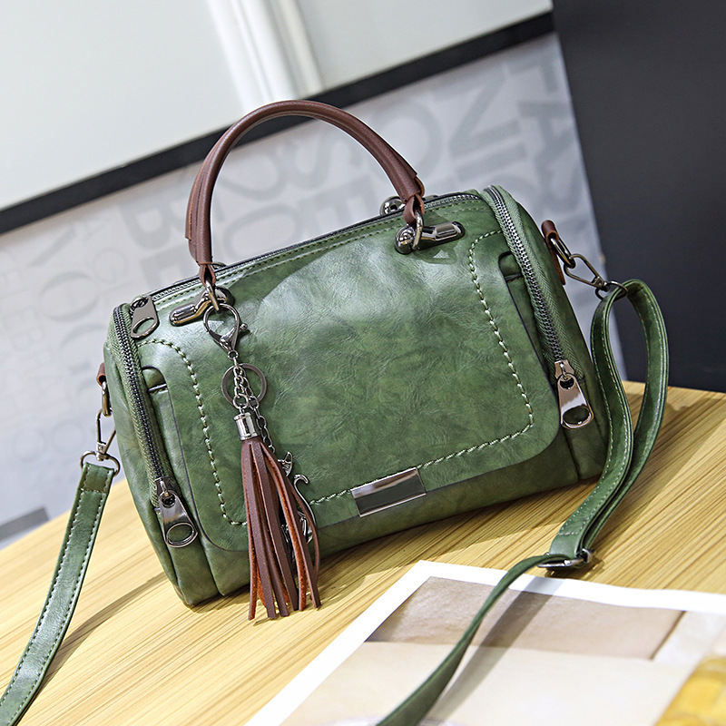 2026 New Fashion High-End Retro Tassel 2020 New Trendy Versatile Handbag Women's Shoulder Bag Trendy 2026 New Fashion High-End Retro Tassel 2020 New Trendy Versatile Handbag Women's Shoulder Bag Trendy
