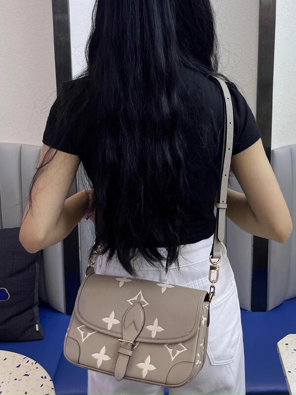 Lv エレファントグレー耐摩耗バックルアイビーショルダーストラップ脇の下クロスボディ調節可能な交換用バッグストラップアクセサリーに適しています。|undefined