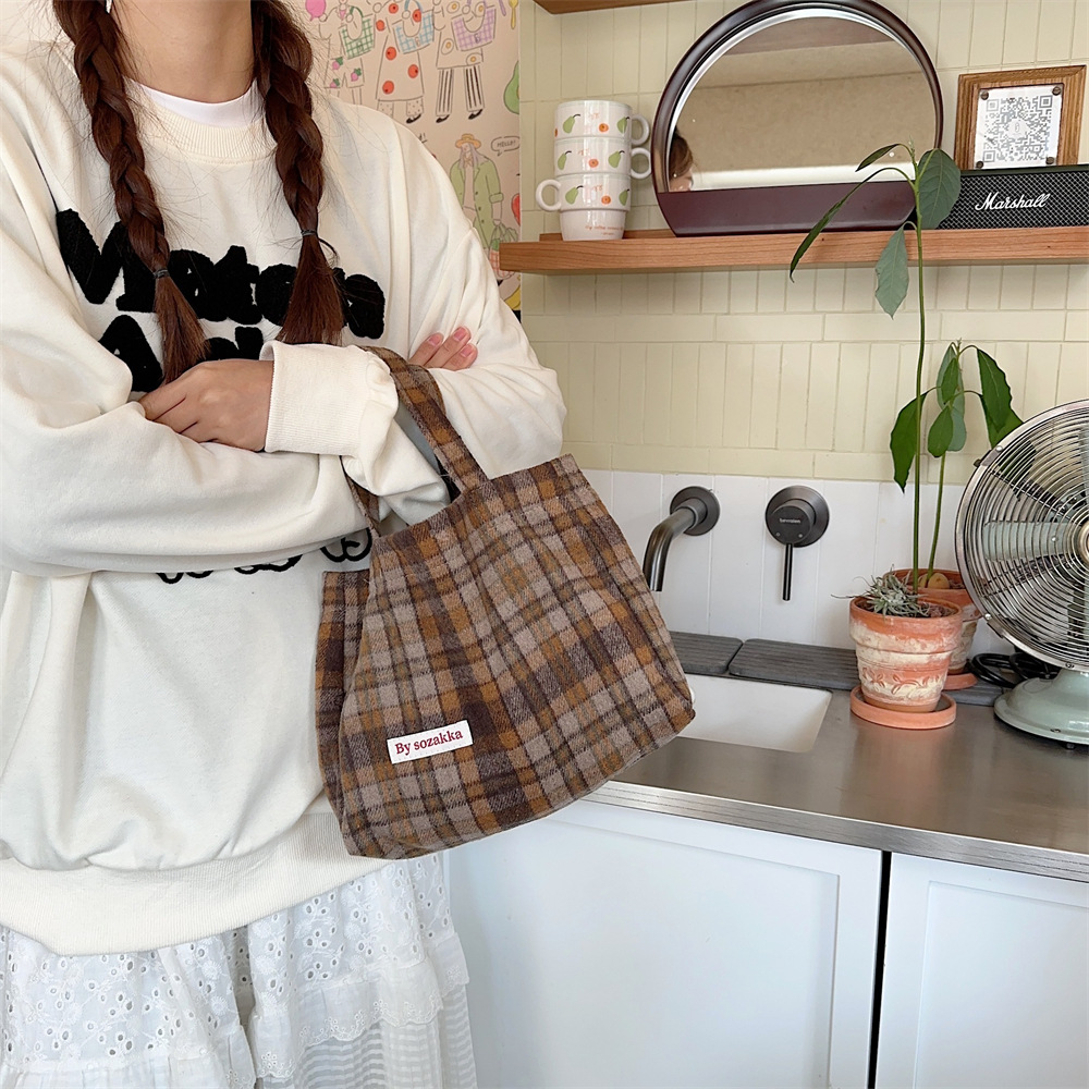 311021 Simple ins retro style woolen multi-color handbag for women, 2023 new checkered autumn and winter women's bag undefined