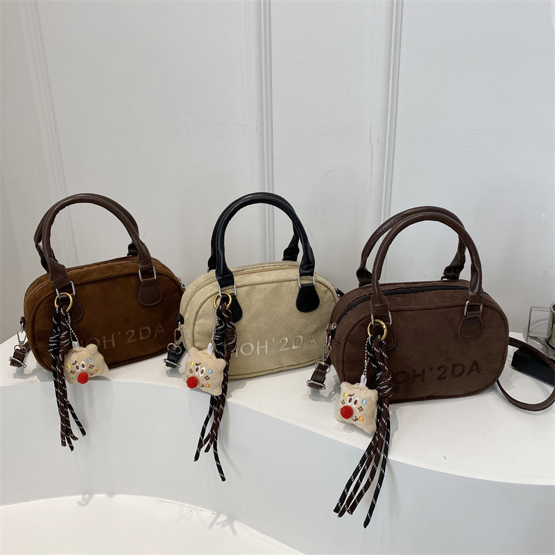 Bolso de mano mate para mujeres 2025, primavera nueva moda retro nicho bolso pequeño bolso cuadrado literatura y arte simple bolso de mochila