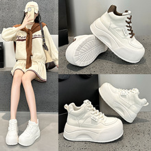 厚底高帮加绒板鞋女2025秋冬季新款小个子百搭超火丑萌运动休闲鞋