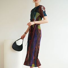 Quality summer high-end pleated stylish printed mid-length rear slit dress (with belt)