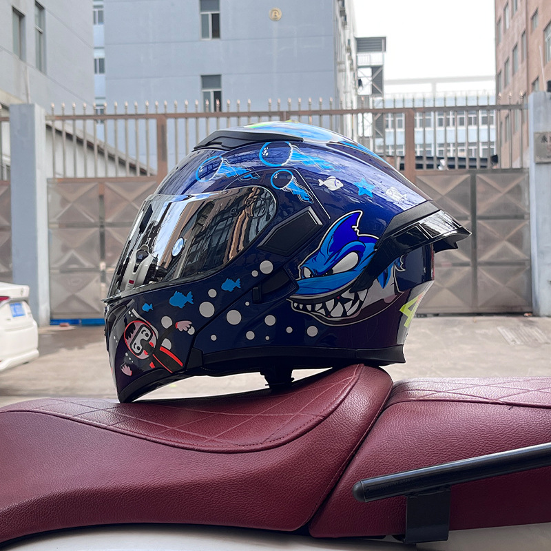 Cuatro estaciones coche eléctrico casco de seguridad cola grande superficie expuesta Jiekai 3C certificado casco de la motocicleta casco completo de la motocicleta de los hombres personalidad