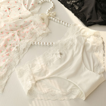 A288牛奶丝女士内裤钻石无痕花边日系少女学生三角裤低腰草莓冰丝