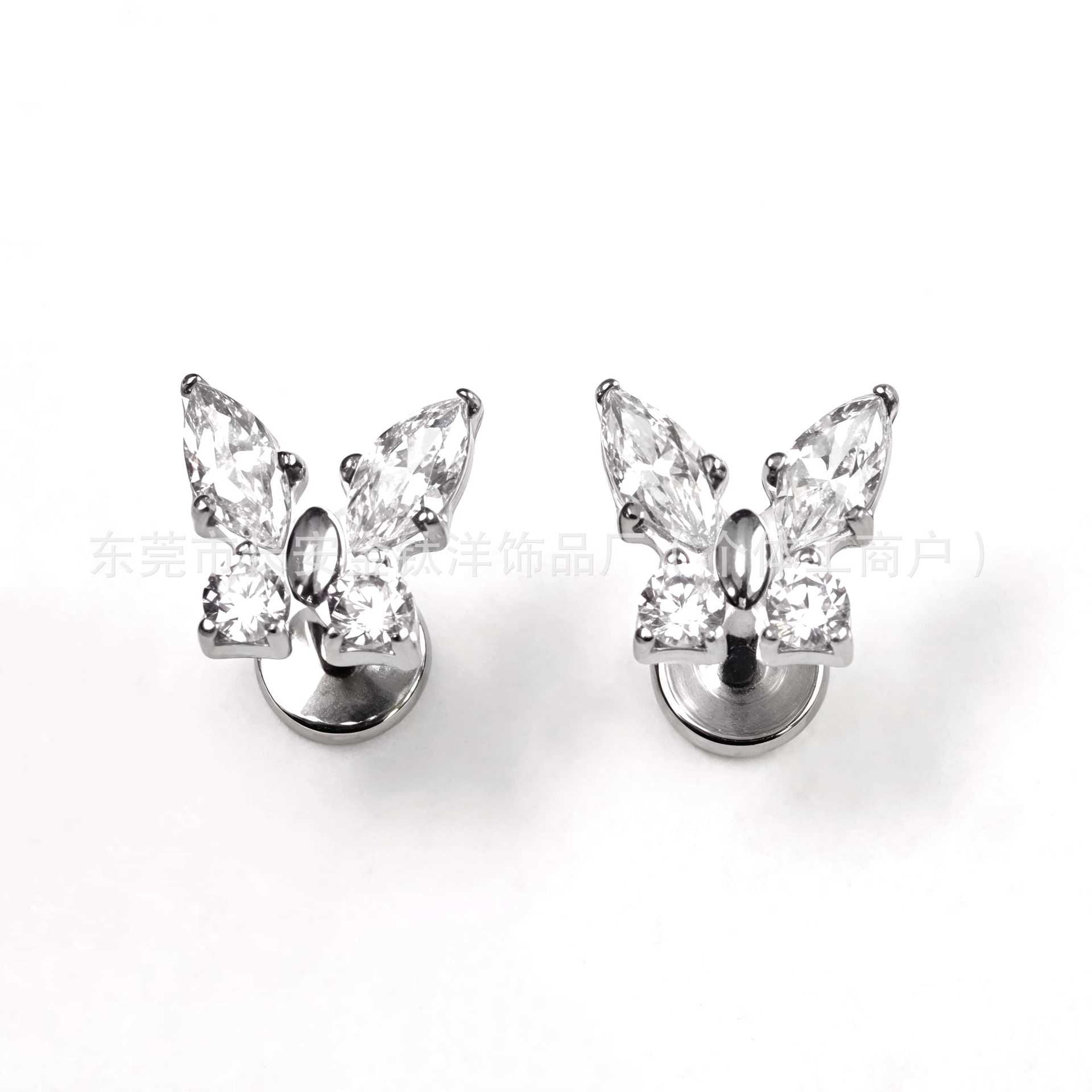Pointed titanium steel lip stud product view