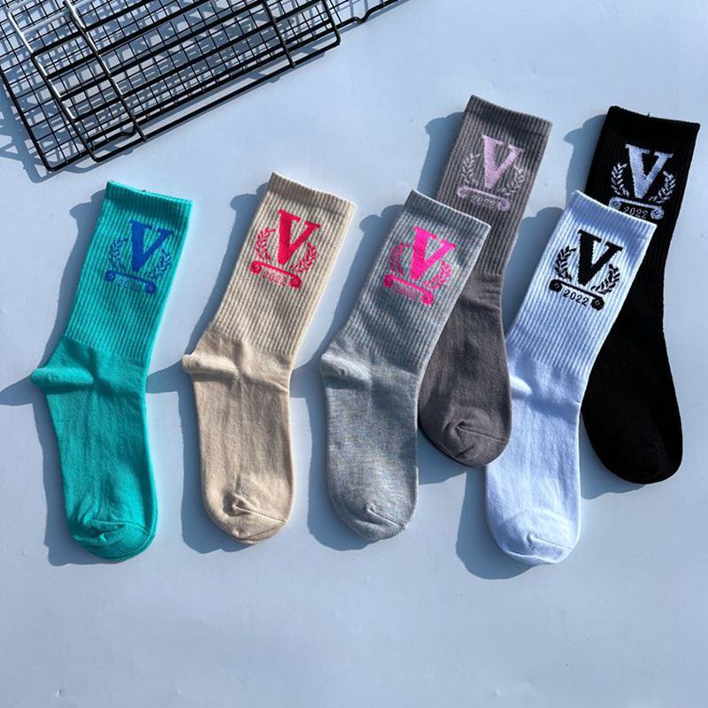 Socks for Men and Women Trendy ins European and American Street Letters Harajuku Personality Hip Hop Skateboard Sports College Style Stockings