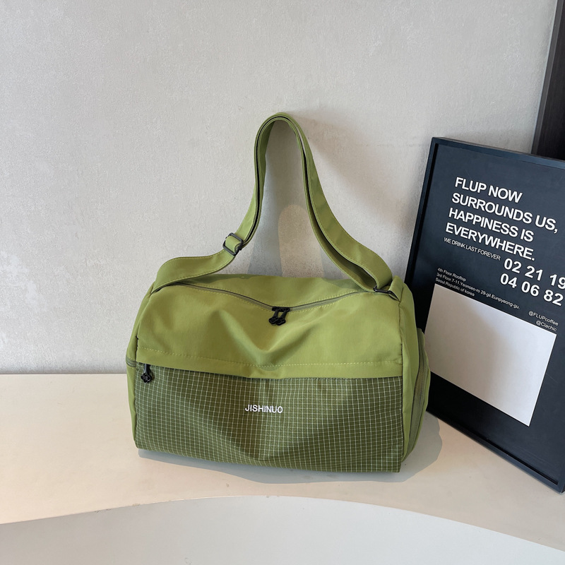 Large-Capacity Fitness Bag, Yoga Bag, 2026 New Travel Bag, Short-Distance Business Trip Luggage Bag, Lightweight Sports Crossbody Bag