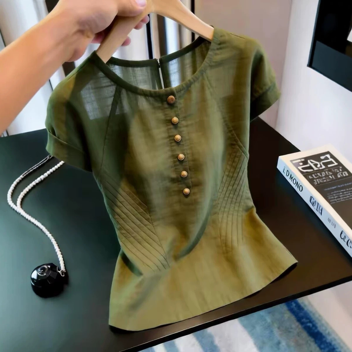 Áo thun nữ tay ngắn cổ tròn màu xanh lá cây phong cách Pháp cổ điển — xanh lá cây chi tiết 1
