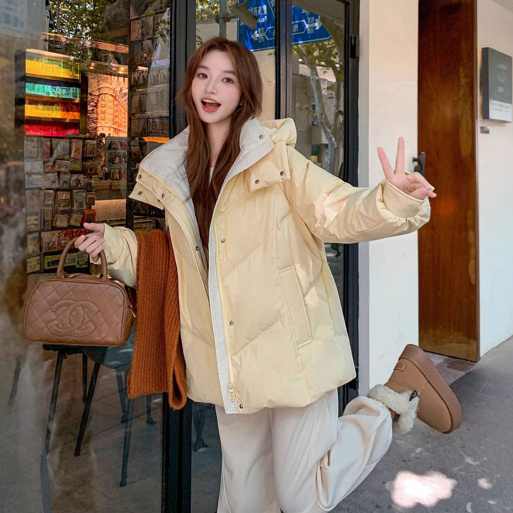Winter Yuyouji color-blocking plus-size down jacket for plus-size women, extra-large, loose-fitting, hooded, thickened, mid-length duck down coat for women