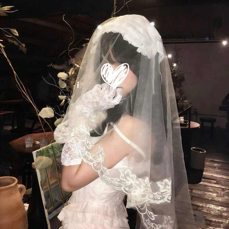 French Lolita White Lace Veil for Female Brides, Elegant and High-End Halloween Cosplay Headwear