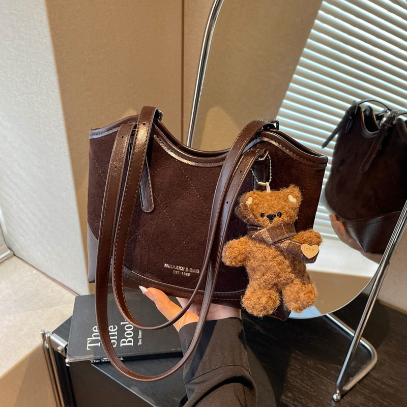 Túi tote nữ cỡ lớn dáng shopping, đeo vai và kẹp nách, chất liệu PU mềm, phong cách hiện đại — Màu cà phê Không có mặt dây chuyền, Màu nâu không có mặt dây chuyền, Rượu đỏ không có mặt dây chuyền, Đen không có mặt dây chuyền chi tiết 13