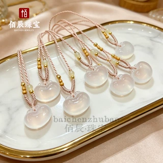 天然高冰种白玉髓锁包吊坠女款小众设计感高级轻奢精致闺蜜礼物