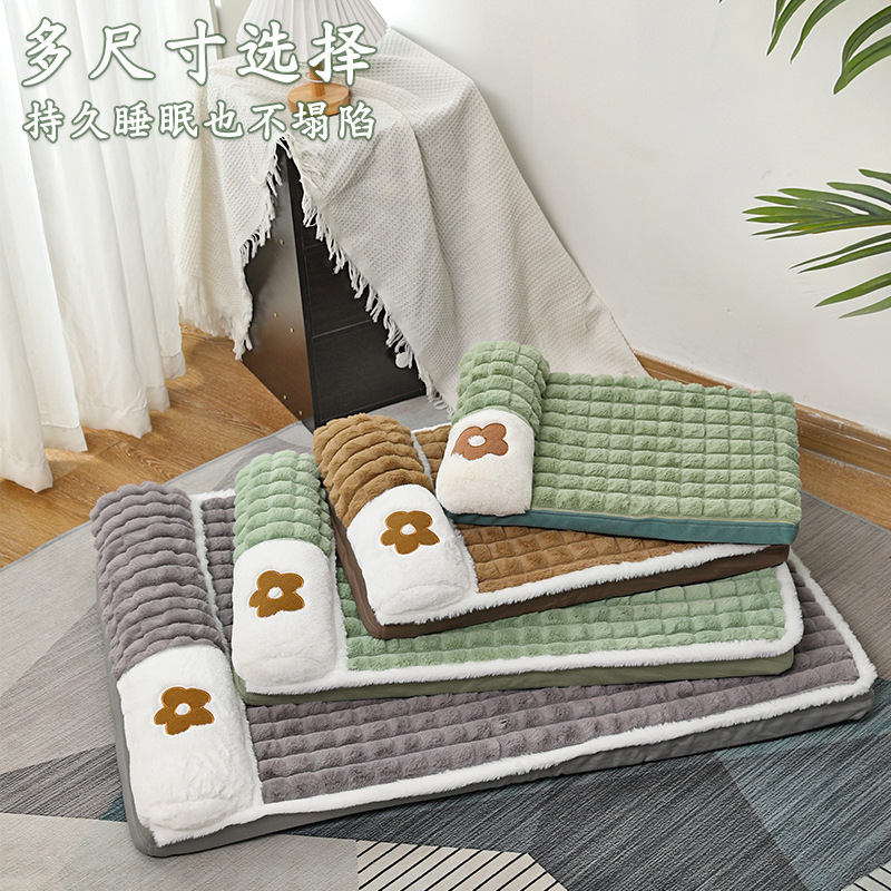 Nueva estera del perro Four Seasons Universal Kennel dormir desmontable y lavable estera del piso del perro estera para dormir mascota anti-desgarro