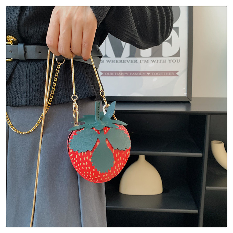 Women's Medium Pu Leather Strawberry Cute Zipper Circle Bag display picture 12