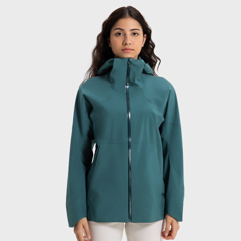 2025 ligero al aire libre nuevo impermeable a prueba de viento anticontaminación ropa de asalto mujeres cardigans con sombrero caminata ropa de montaña de campamento