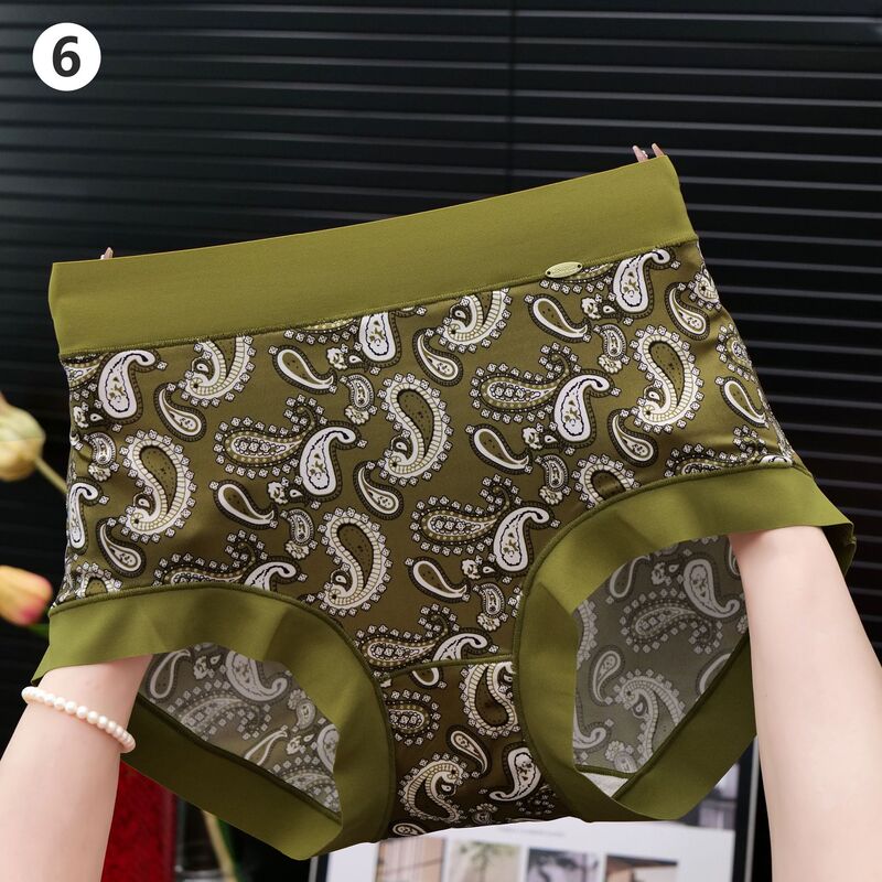 Plus-Size Women's Underwear, Fresh Floral Seamless Satin Print Mid-High Waist Briefs, Fashionable for Chubby Women 100kg