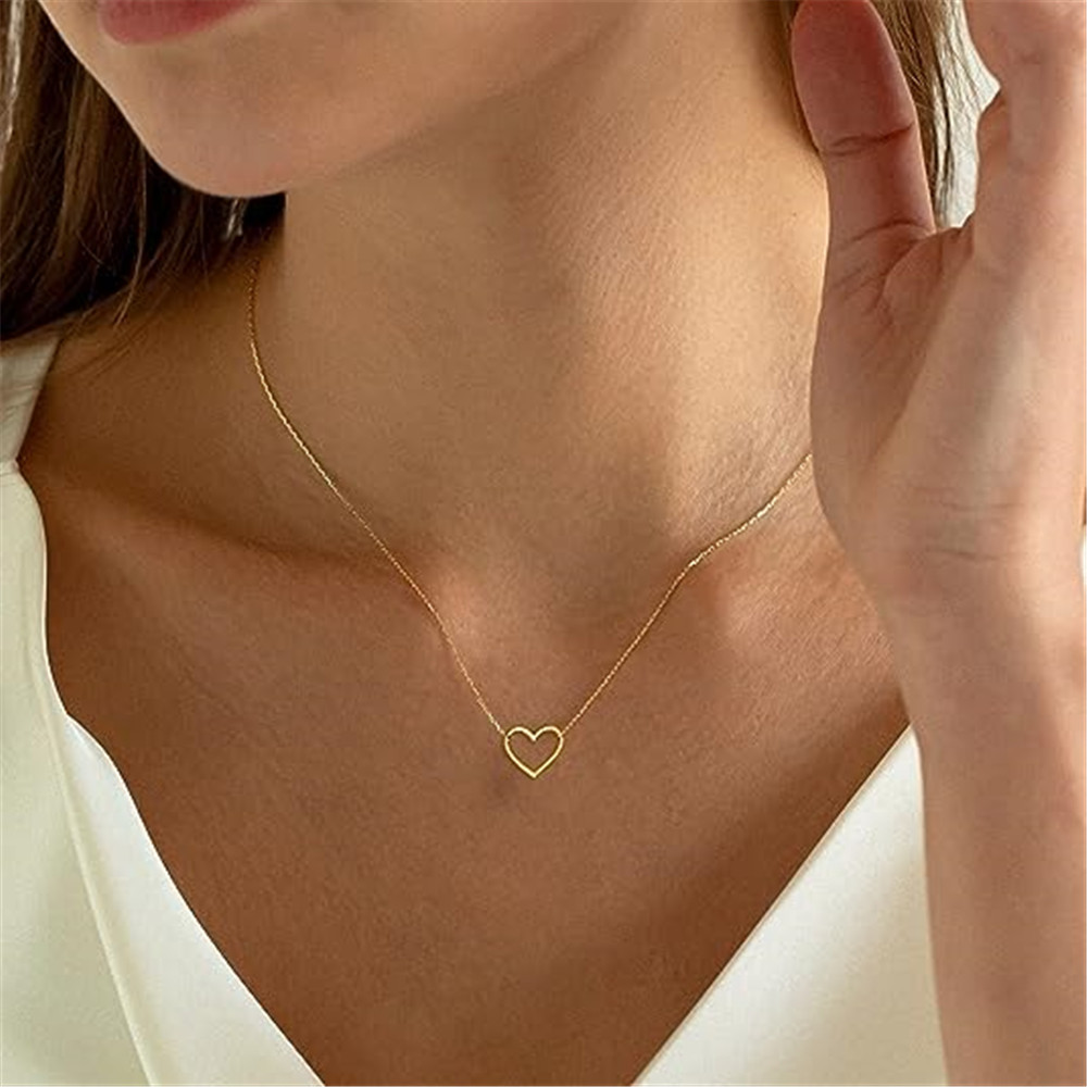 6g Weight Pendant Necklace Classification 1 Piece Quantity Casual, Daily Occasion 925 Sterling Silver Material Heart Shape Pattern Women's Gender Plating Design Simple Style Style 925 Sterling Silver Plating Heart Shape Pendant Necklace 1