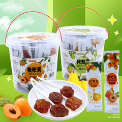 Cartoon-shaped candy cane jar packed loquat candy, persimmon candy, moisturizing hard candy, children's candy, snack wholesale