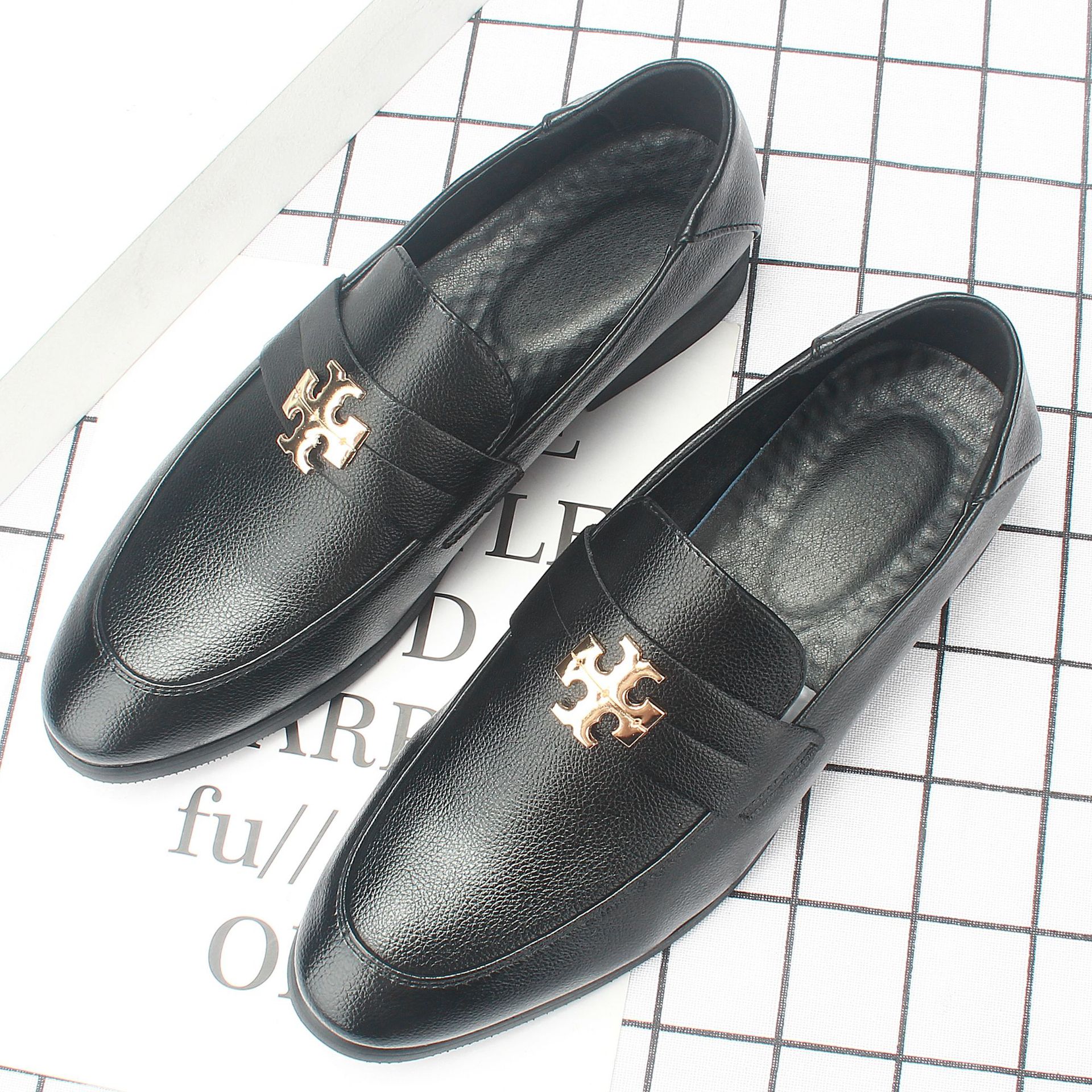 2022�����¿���װЬ��ɫ͸�����׵�Ь�����������Ь31667