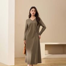 【气质V领开叉连衣裙】纤莉秀大码女装显瘦长裙胖mm2025秋装新款