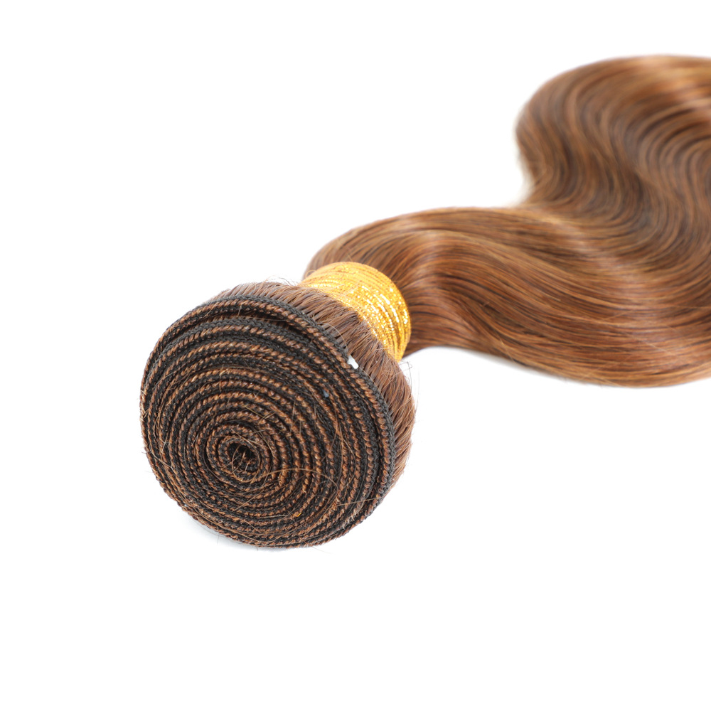 Echthaar-Extensions mit Farbverlauf (Ombré) und natürlichen Wellen_voghion.com