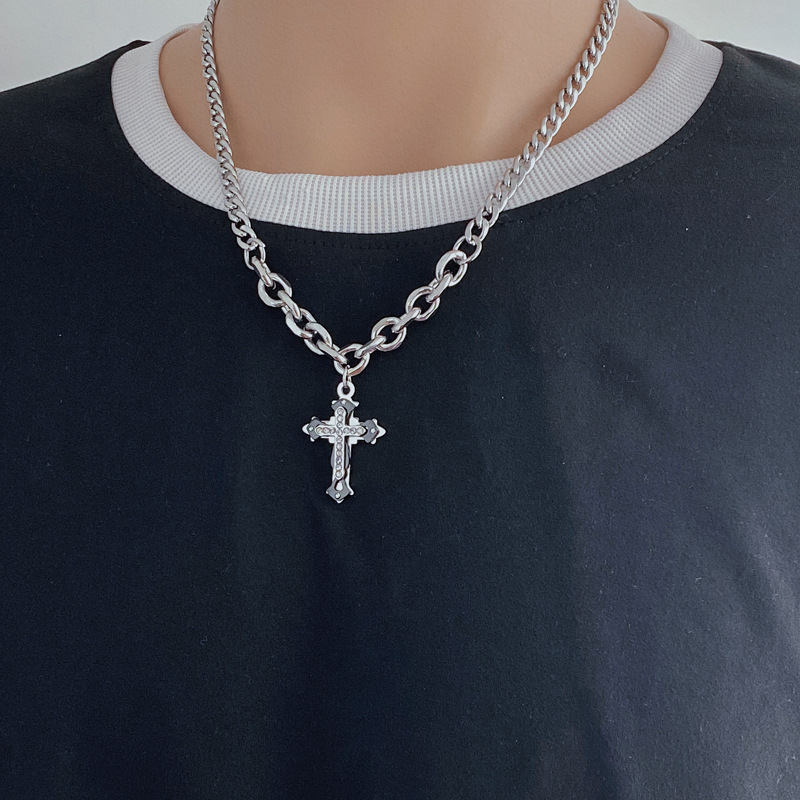 Hip-Hop Accessible Luxury Men and Women Summer Ins Niche Design Double Chain Splicing Diamond Cross Necklace Men's Titanium Steel Clavicle Chain