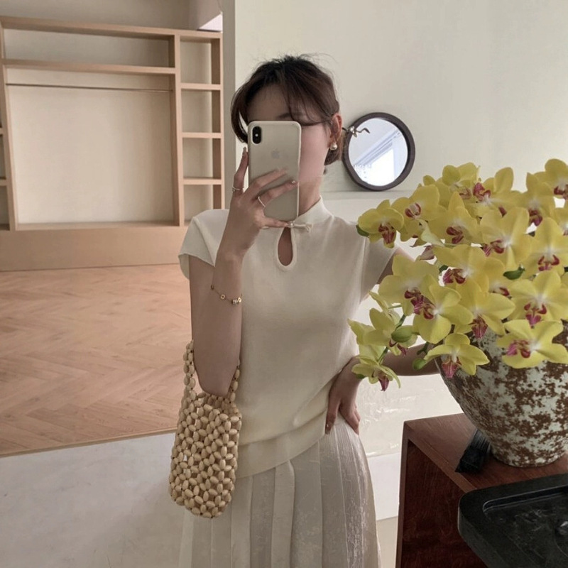 Summer New Chinese-Style Button-Up National Style Knitted Short-Sleeved Retro Button-Up Sweater Design Slimming Top Versatile and Slim