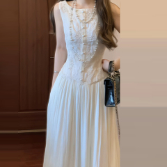 跨境法式感白色无袖背心连衣裙子女5夏季新特掐腰气质长裙拼