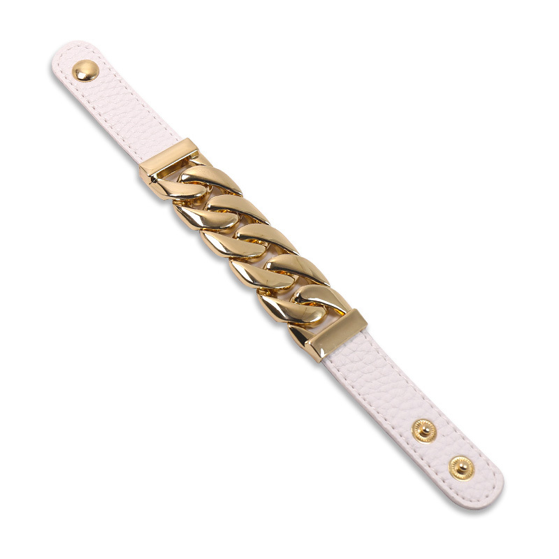 Bracciale in pelle PU tinta unita con personalità europea e americana, tendenza della personalità punk, foto di strada casual e neutra_voghion.com