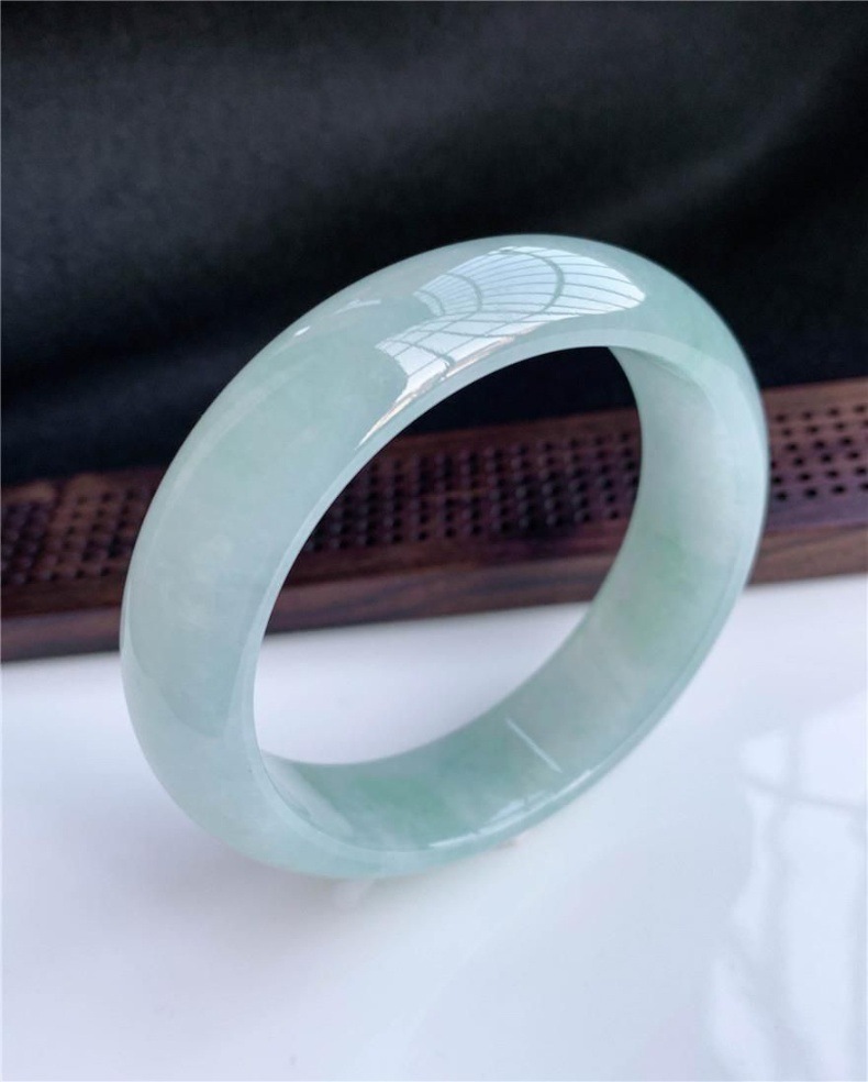 Vòng tay ngọc bích tự nhiên băng đơn sắc phiên bản rộng, dáng tròn mảnh, cao cấp chi tiết 6