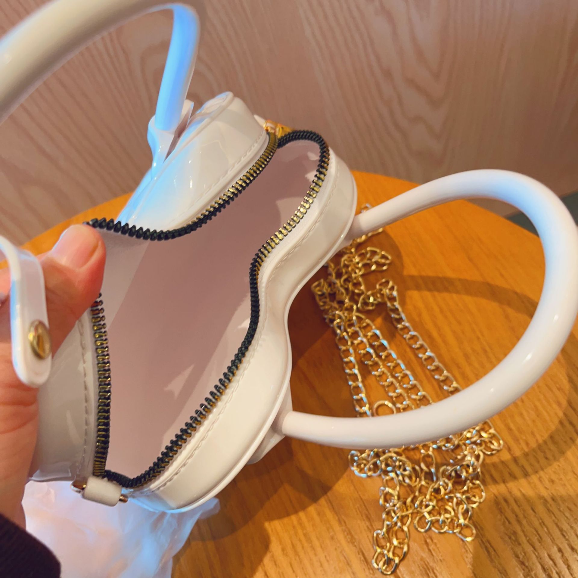 New PVC jelly bag for early spring 2025, heart-shaped hand-held small bag, diamond-shaped single-shoulder crossbody ladies' bag, sweet small bag undefined