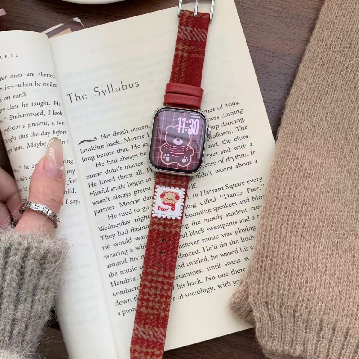 Suitable for Apple S11/S10 Watch Strap Iwatch987Se Bear Wool Huawei Fit4 Xiaomi 9Pro