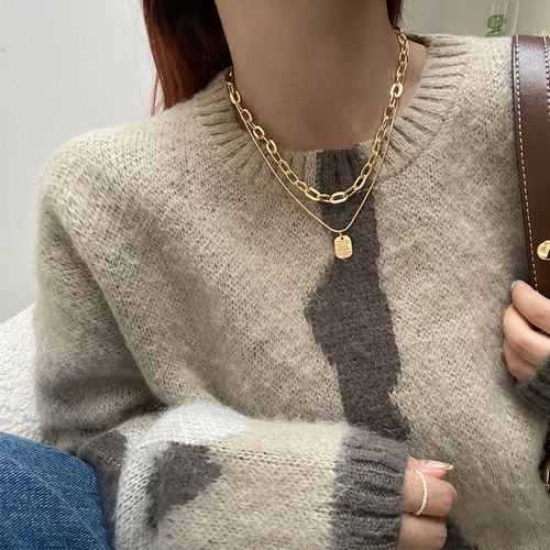 Autumn/Winter English Pendant Cardigan Chain for Women 2024 New Trendy Light Luxury Unique Personality Double Layer Stackable Necklace Accessory