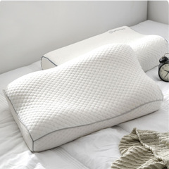ムースと同じ親水性コットンを使用した、深い睡眠とゆっくりとした反発力で頸椎を保護する、睡眠をサポートする特別な恒温メモリーコットン枕芯。