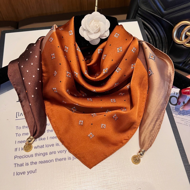 카키 다이아몬드 --- [자기 새틴 스퀘어 스카프]]