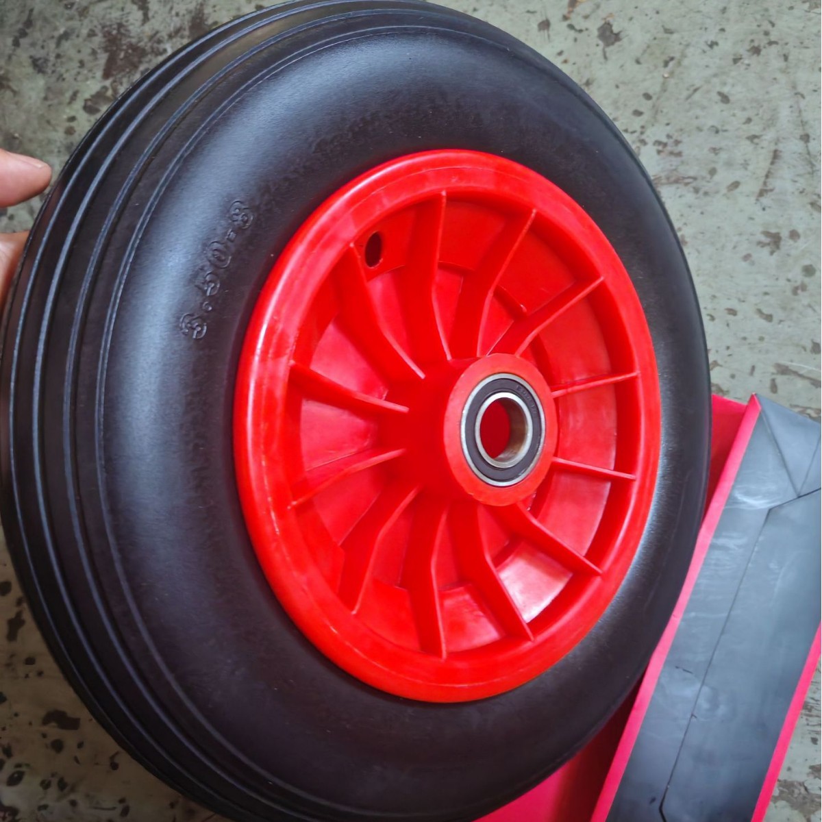 推车建筑工地用14英寸3.50-8聚氨酯PU发泡轮免充气防穿刺轮胎