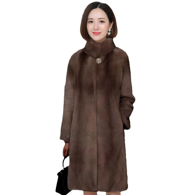 秋冬の新型の毛皮のコートの女性の中の長いタイプはミンクの毛のミンクの女性の服をまねてやせている立襟のコートの中高年を現します。|undefined