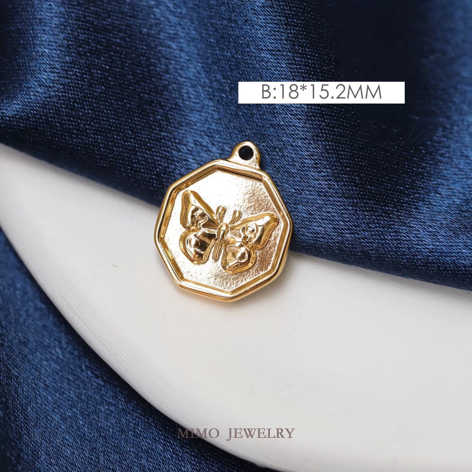 1 Pieza Acero Titanio Geométrico Forma De Corazón Mariposa Colgante display picture 7