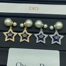 迪家/D家25早春新款CD字母猪鼻子大小珍珠耳钉女欧美复古百搭耳饰