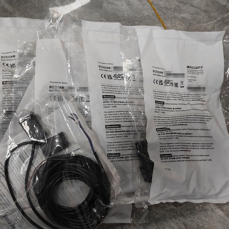 BIC 2I22-P2A02-M18MF2-EPX07-050 巴鲁夫 电感式耦合器 BIC007U