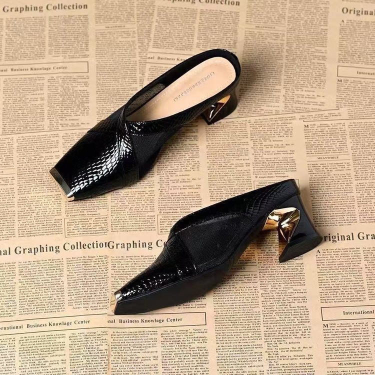Baotou mitad zapatillas de mujer ropa exterior de metal cuadrada zapatillas de tacón grueso sandalias de tacón alto zapatos de malla mueller zapatos