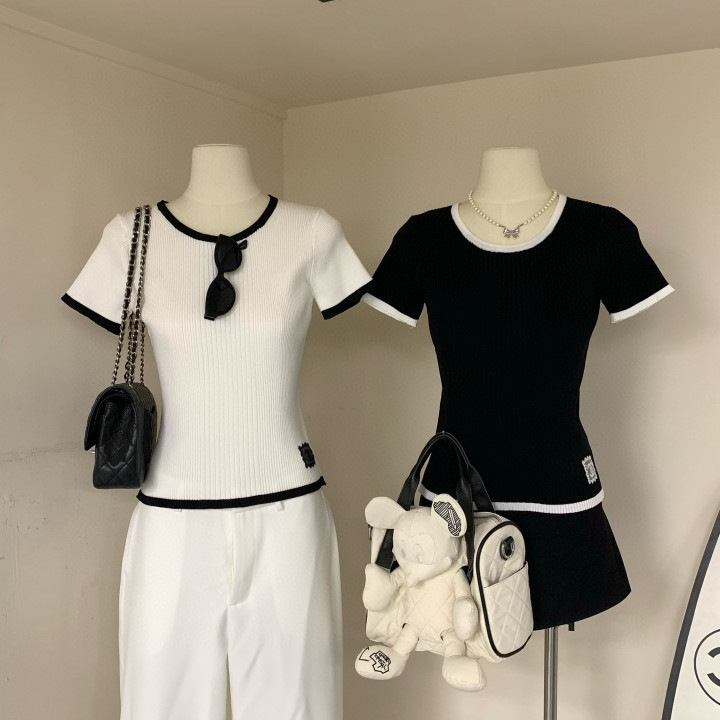 Ch Exquisite Lace Logo Spring and Summer Retro Elegant Slimming Look Knitted Short-Sleeved Contrasting Color Crop Top