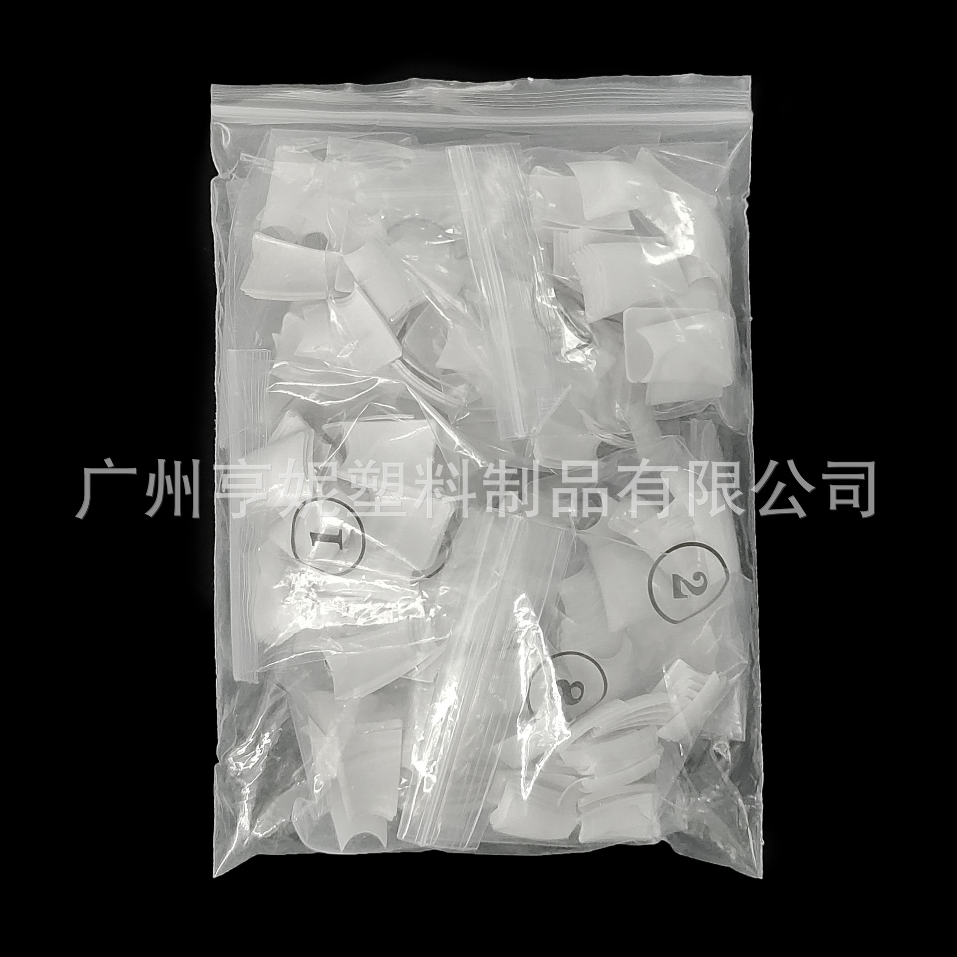 White, 550 pieces